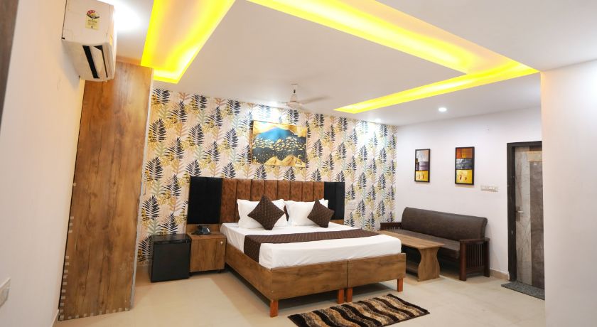 The Royal Retreat  in Delhi