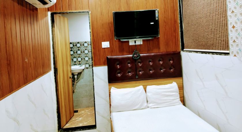 Shridhar Rest House in Mumbai