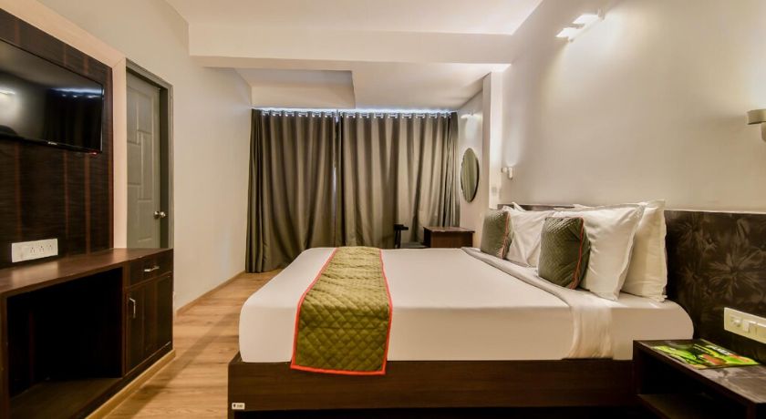 Hotel Luxurs in Jaipur