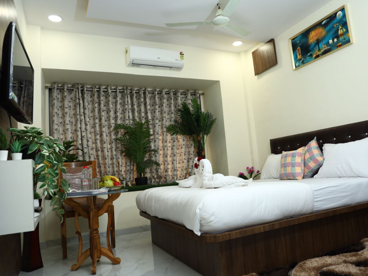 Hotel Orchide House in Navi Mumbai