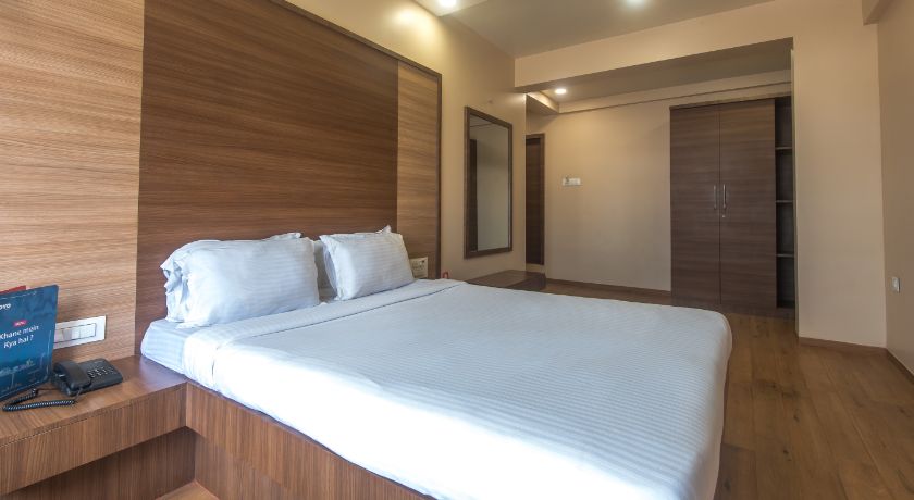 Hotel Mahadev Residency in Thane