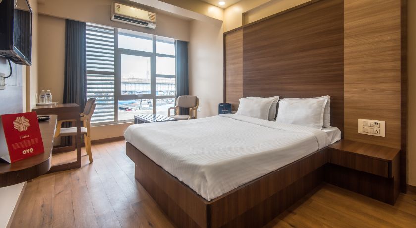 Hotel Mahadev Residency in Thane