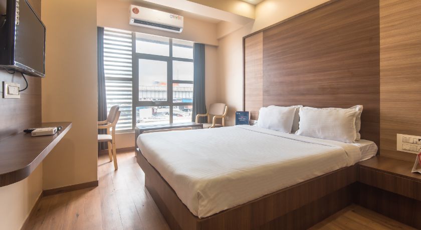 Hotel Mahadev Residency in Thane