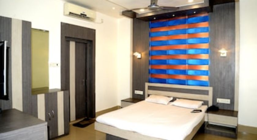 Vira Palace in Thane