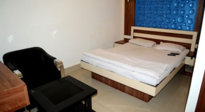 Vira Palace in Thane