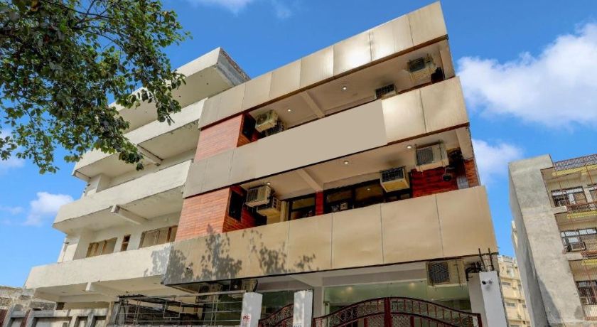 Hotel Hello Inn in Noida