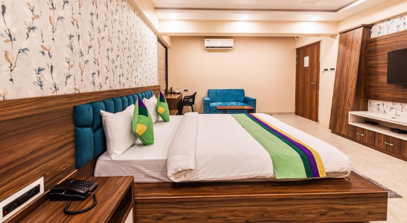 Lemon Wood Suites in Pune