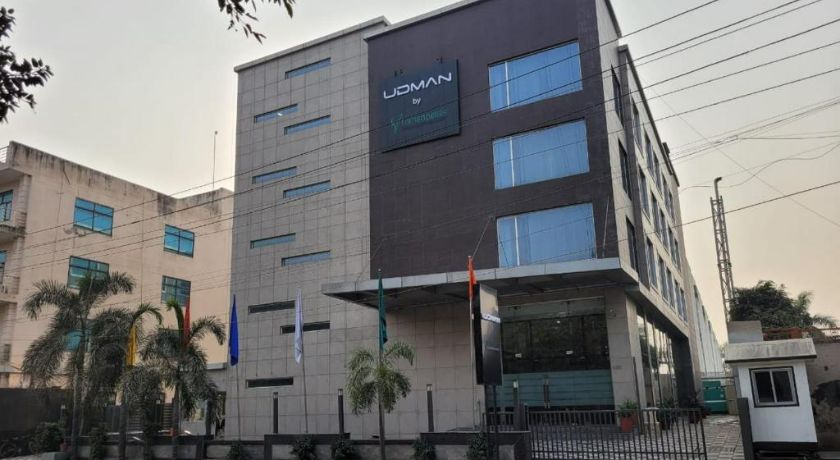 Hotel Udman Chattarpur in Delhi