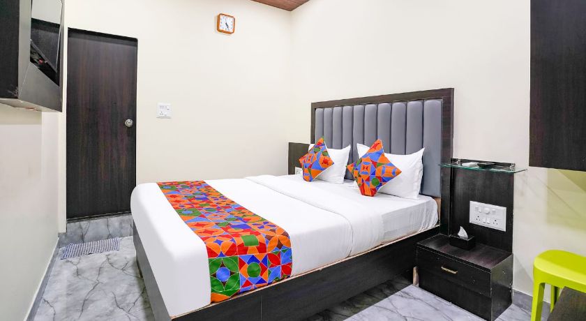 Hotel Gulshan Grand in Mumbai