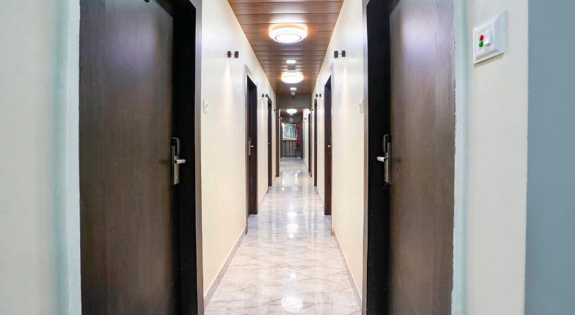 Hotel Gulshan Grand in Mumbai