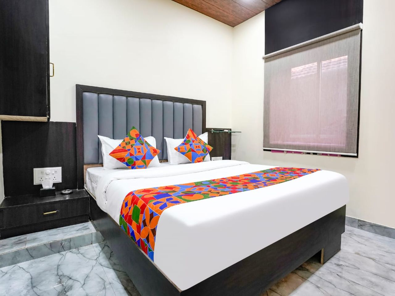 Hotel Gulshan Grand in Mumbai