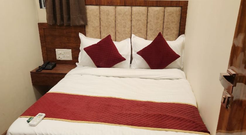 Hotel Ashirwad Inn in Mumbai