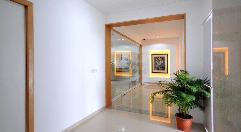 Hotel De Ecobiz in Ahmedabad