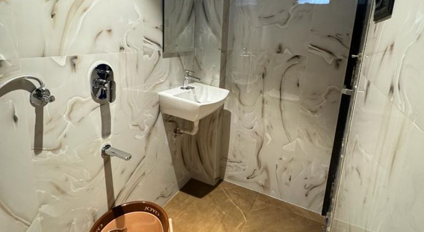 Lake Side Inn in Panvel