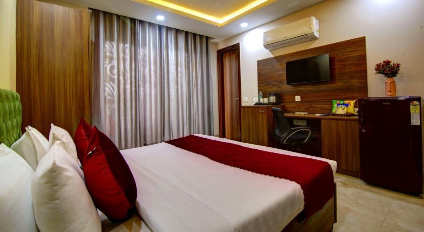 Limewood Stay Silver Studio in Gurgaon