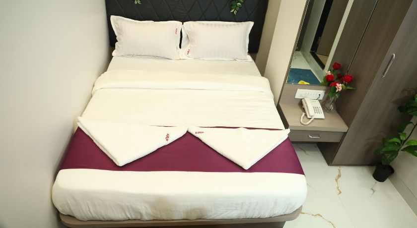 Hotel River Park in Navi Mumbai