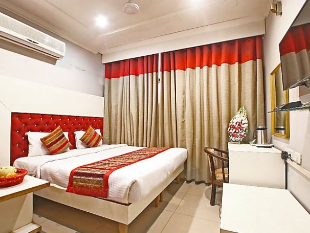 Hotel Diamond Plaza in Chandigarh