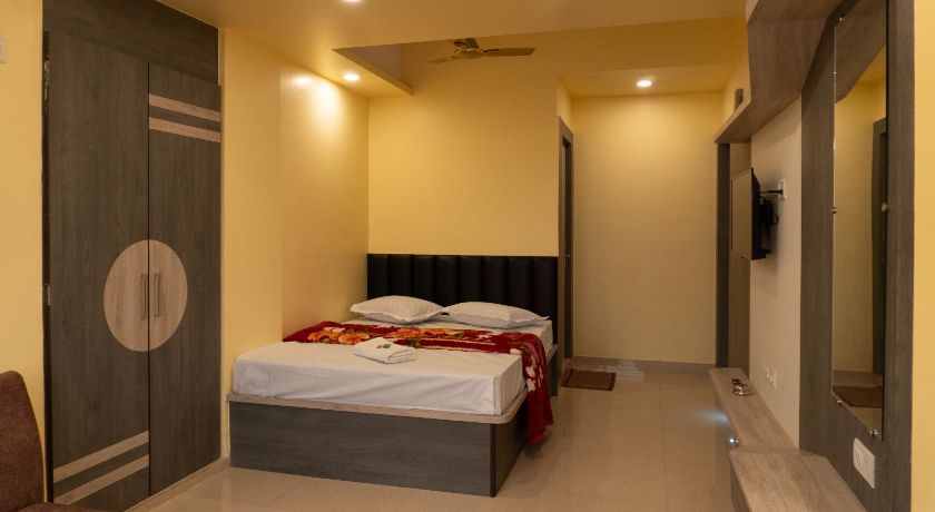 Hotel Bypass View in Kolkata