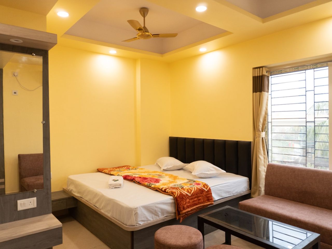 Hotel Bypass View in Kolkata