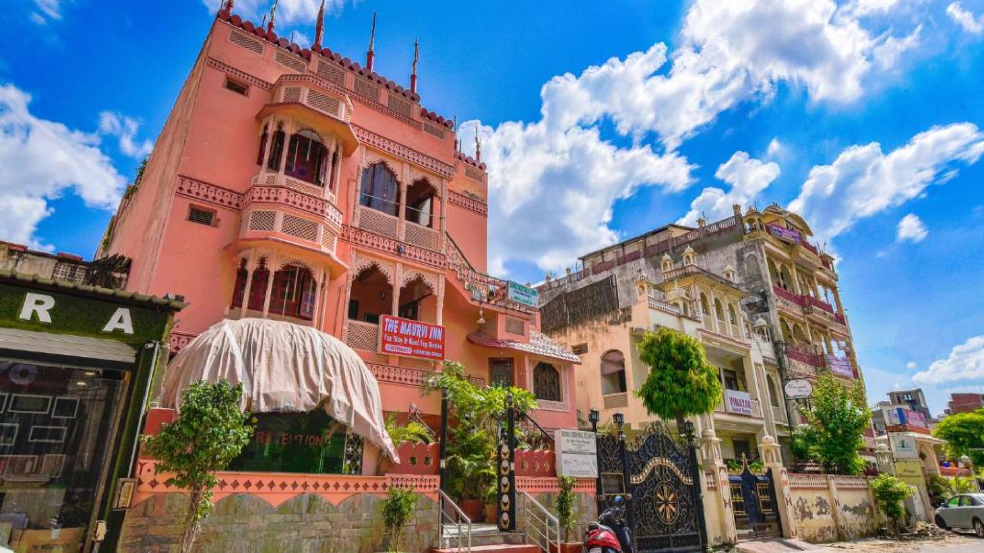 Hotel The Maurvi Inn in Jaipur