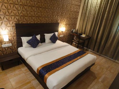 Redfox - Skyone Mall in Chennai