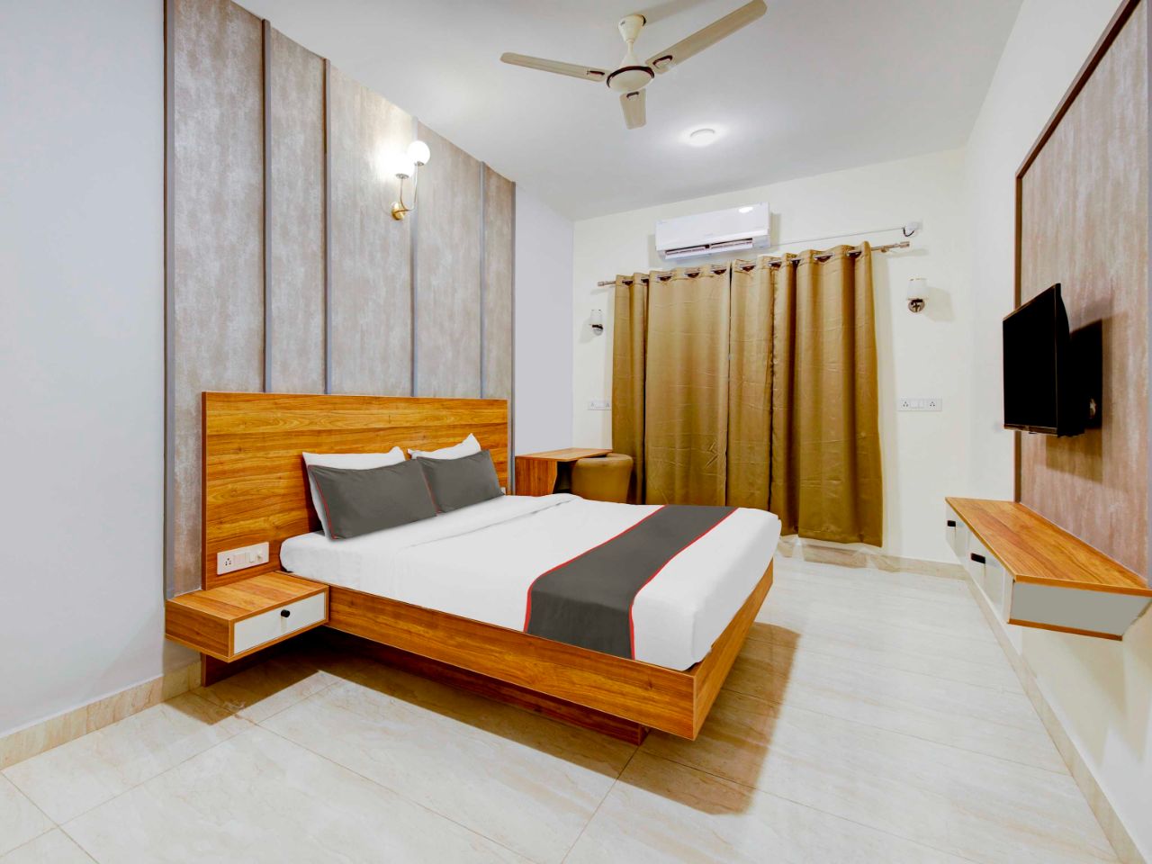 Hotel Royal Elevar in Bangalore