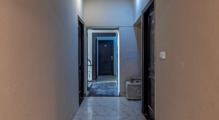 Hotel Diplomat Regency in Delhi