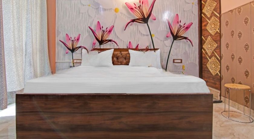 Hotel Govind Residency in Noida