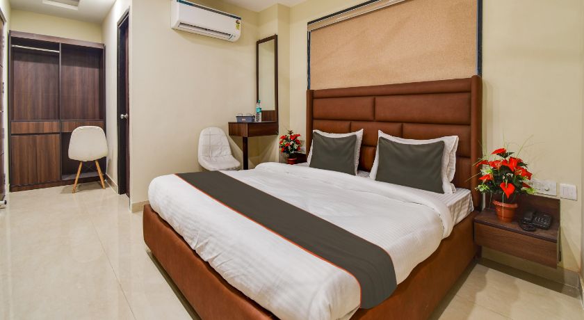 Hotel Nirvana Residency in Delhi