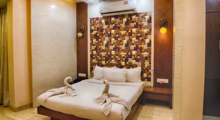 The Oval Rooms in Kolkata