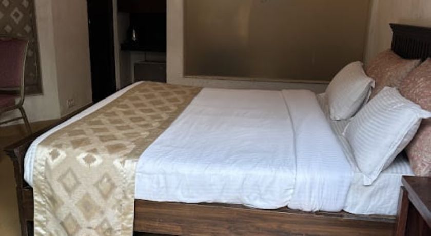 Silverador Resort Club in Mumbai