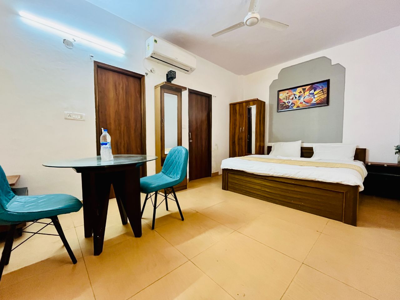 Kings Court Panchsheel Park in Delhi