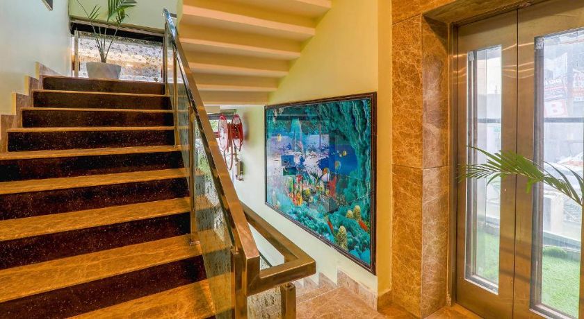 Hotel GMC Grand in Lucknow