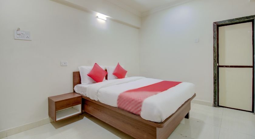 Hotel Della Comforts in Thane