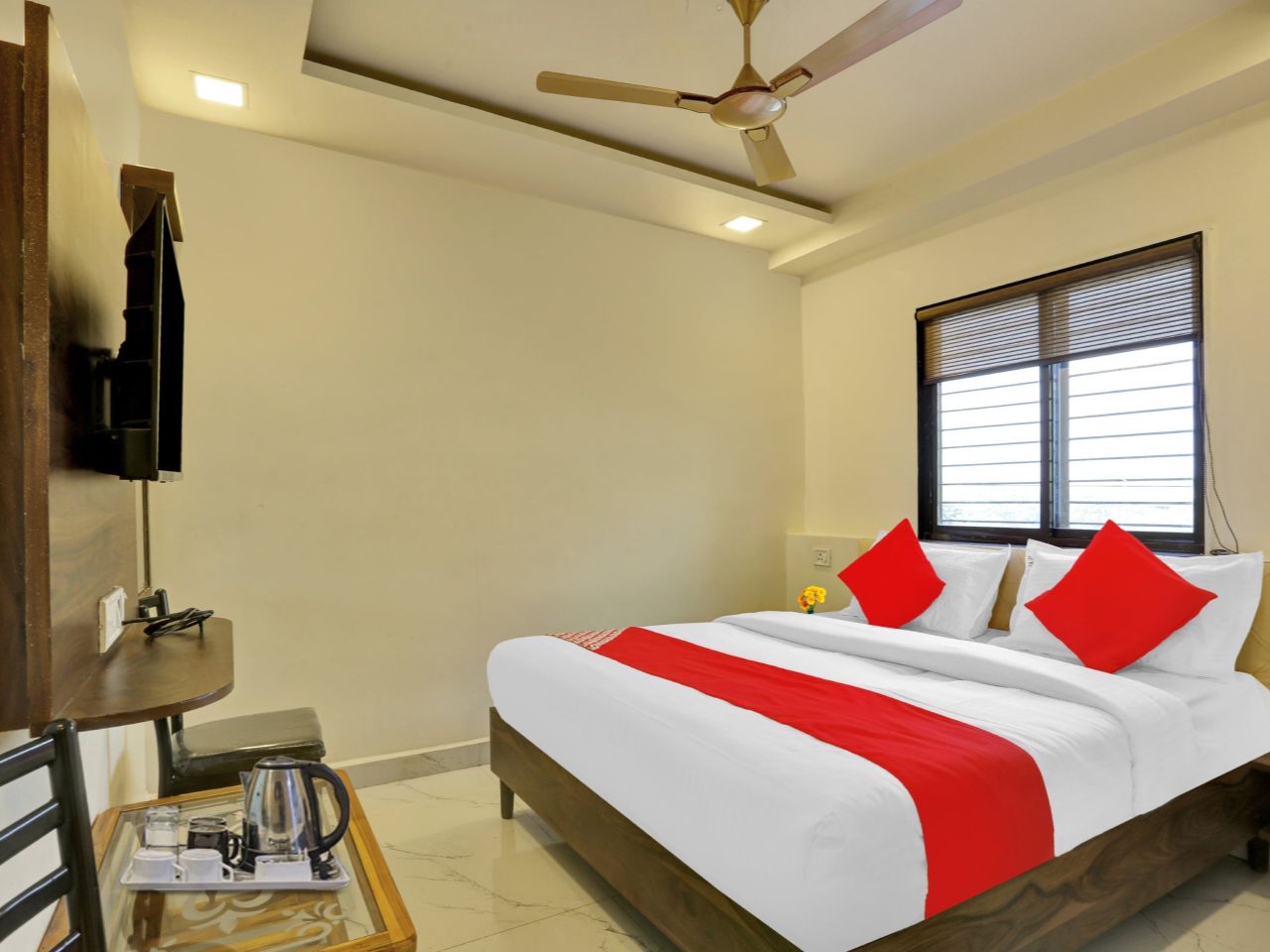 Nandi Palace in Thane