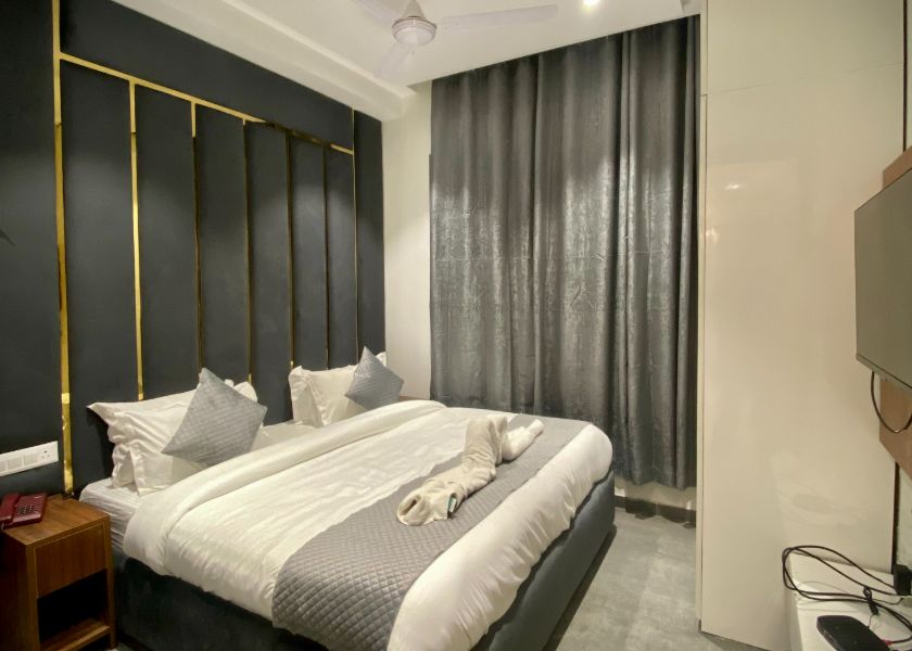 Hotel Heritage in Zirakpur