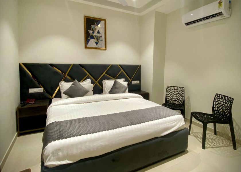 Hotel Heritage in Zirakpur