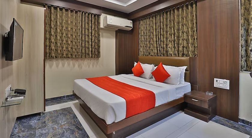Hotel Shreenath in Ahmedabad