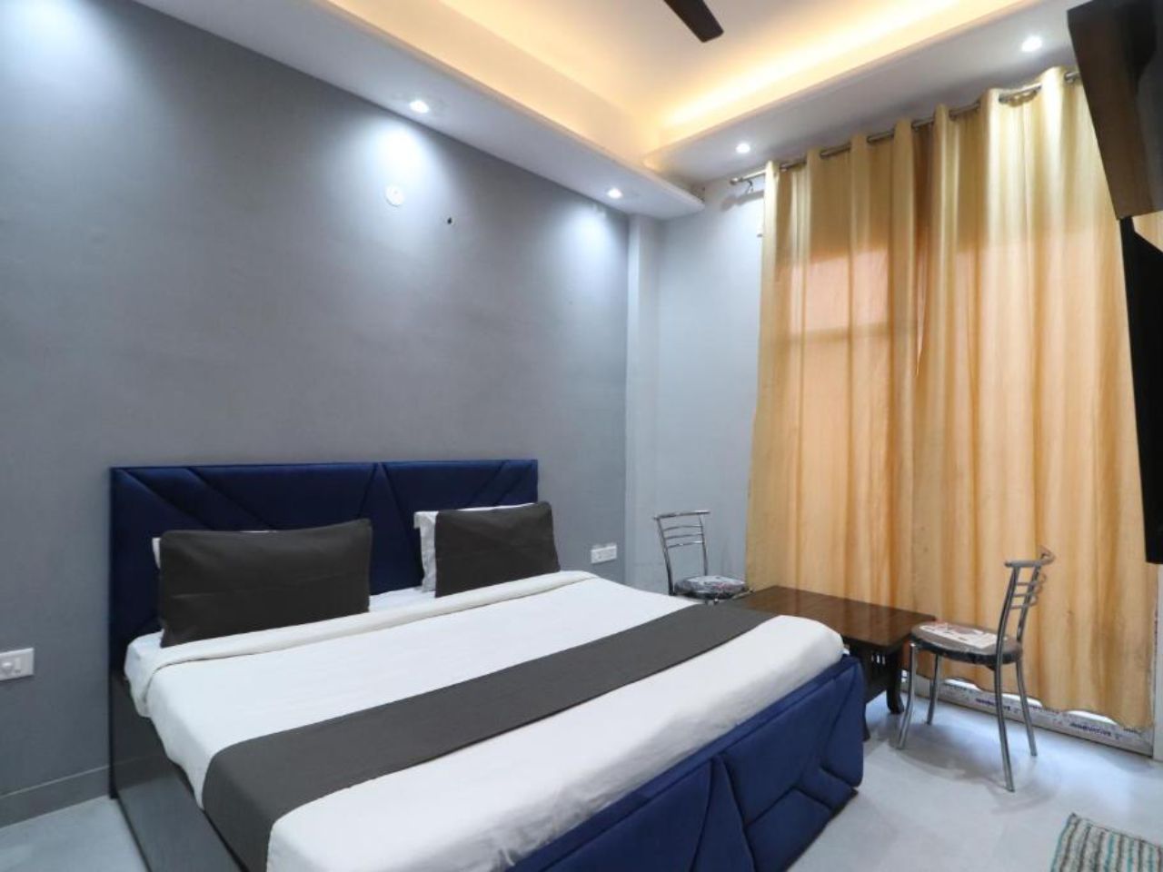 Hotel Twamev in Delhi