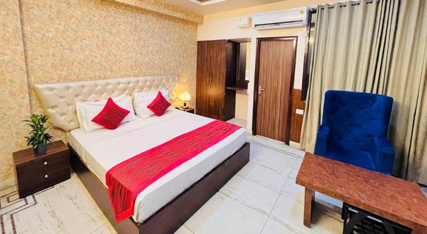 Hotel The Leaf in Lucknow