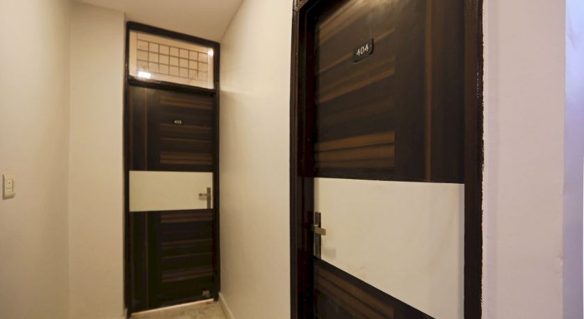 Hotel AP Residency in Noida