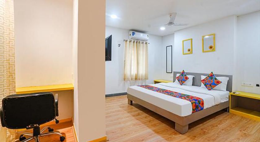 Hotel Luxury stay inn in Hyderabad