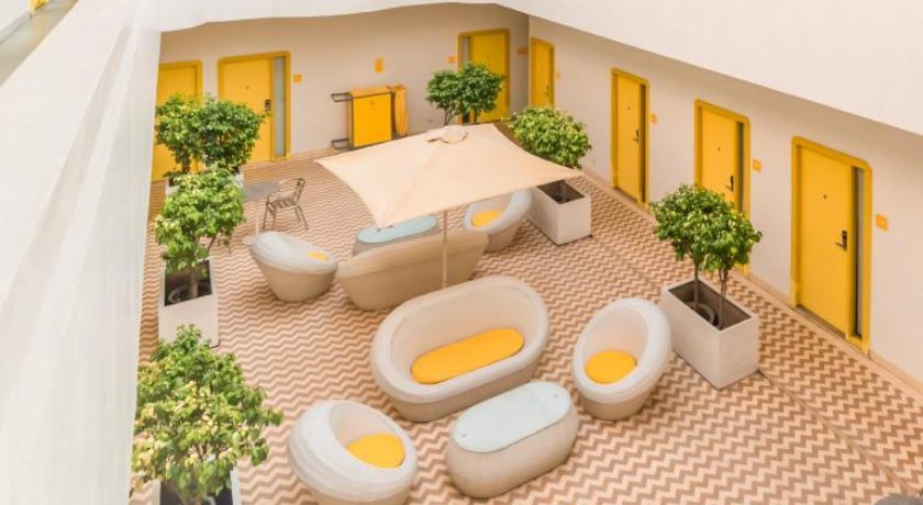 Bloomrooms @ New Delhi Railway Station in Delhi