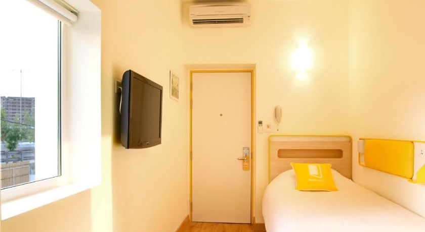 Bloomrooms @ Linkroad in Delhi