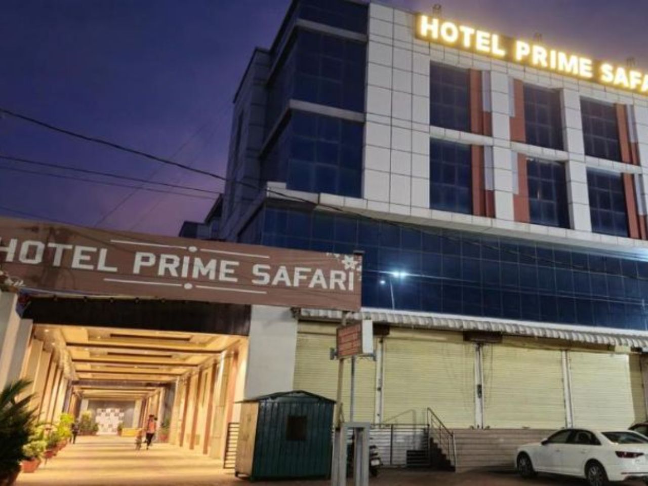 Hotel Prime Safari in Jaipur