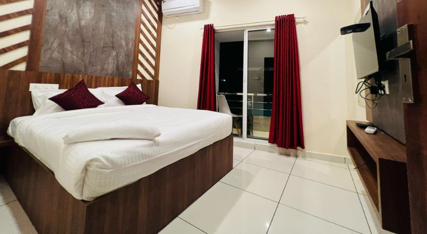 Gypsy Hotel Cusat in Kochi