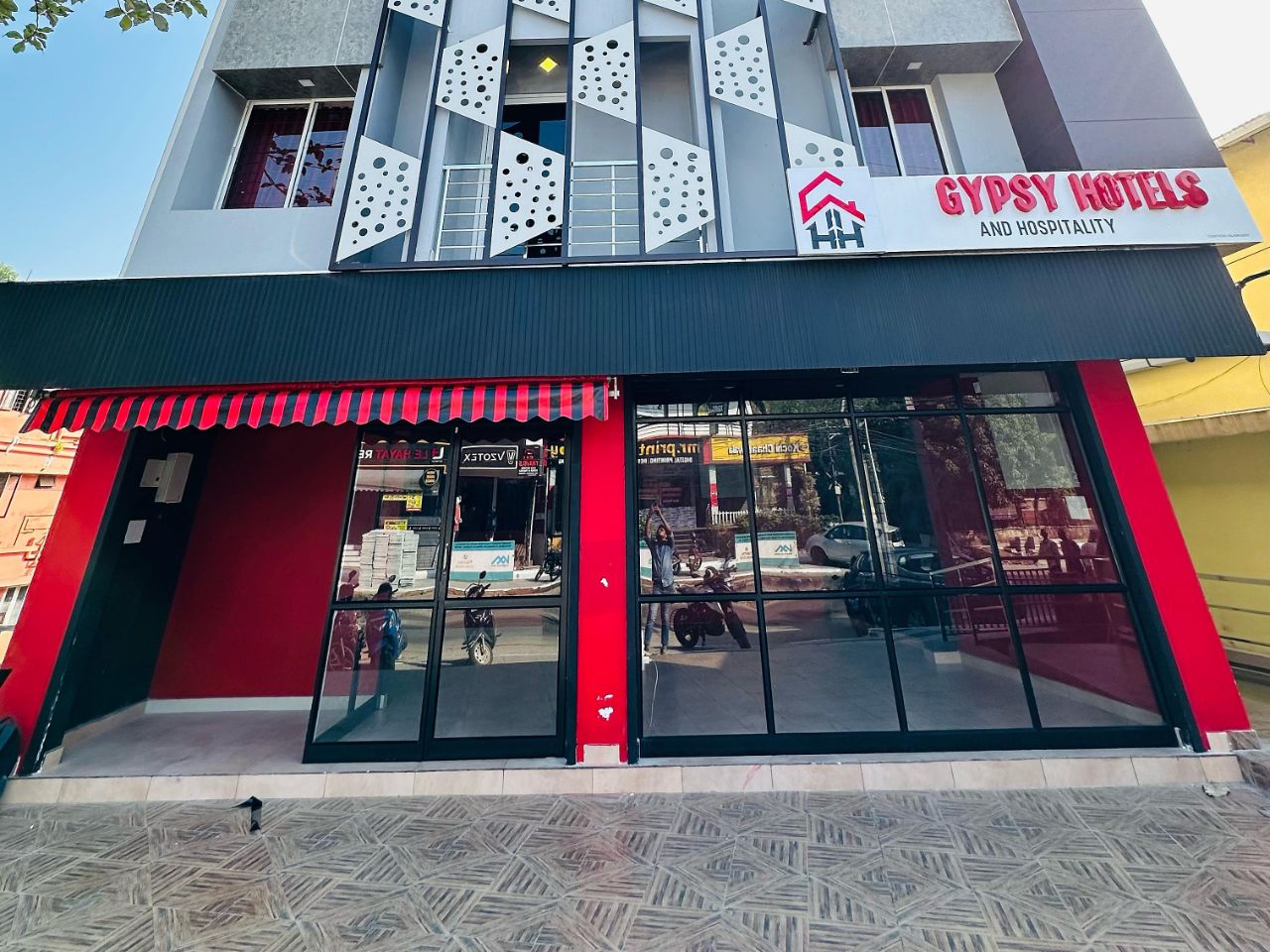 Gypsy Hotel Cusat in Kochi