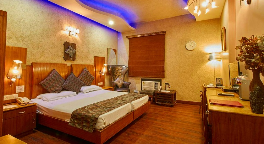 Hotel Royal Castle Grand in Delhi