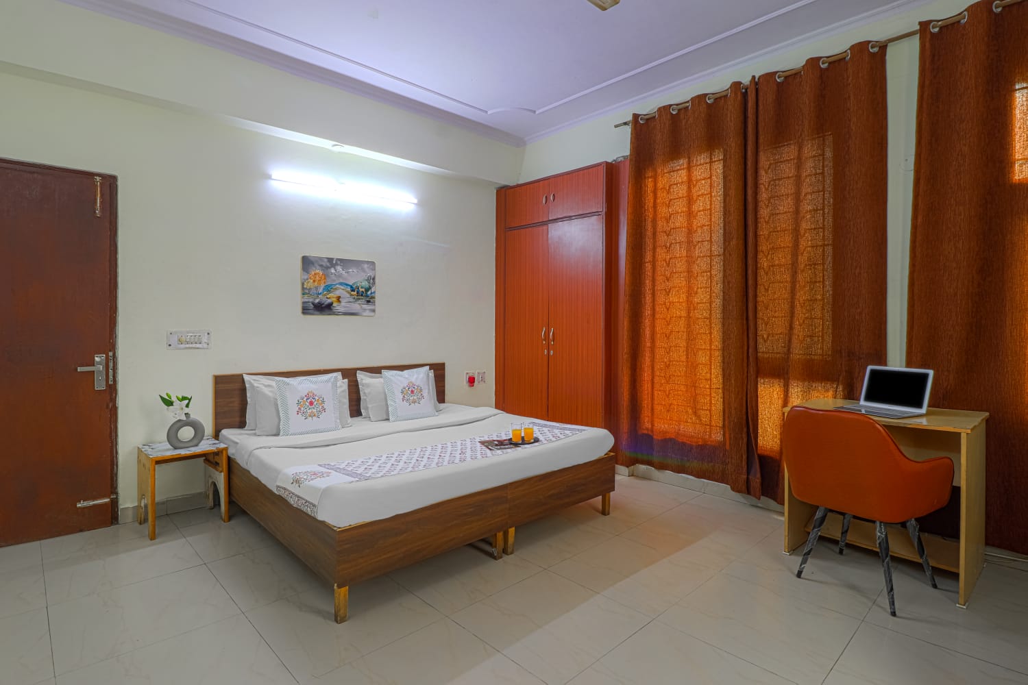 Hotel AP Internaional in Noida