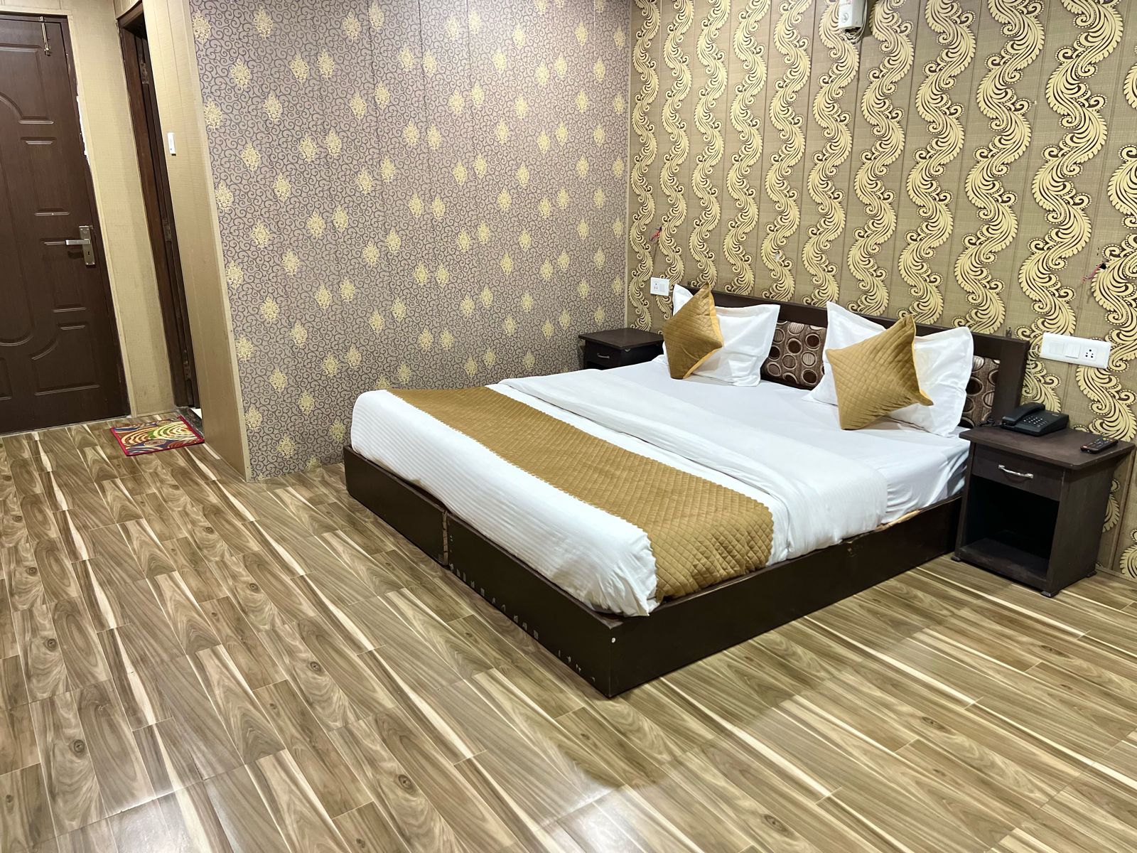 Hotel The Amar Grand in Mussoorie